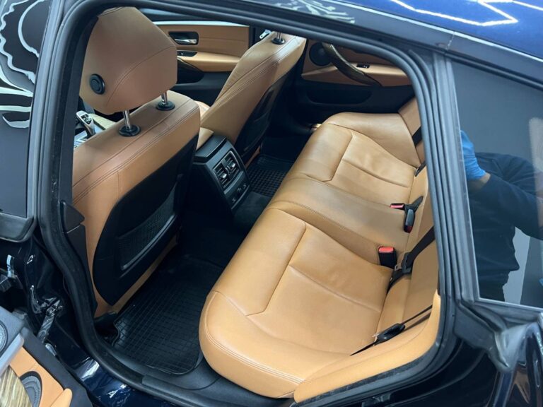 autobazar_8c9806b3c1430b1f46df5db7a39f70a9