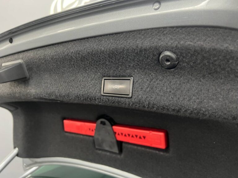 autobazar_a05c213e43ee34ab9f2090343a03d450