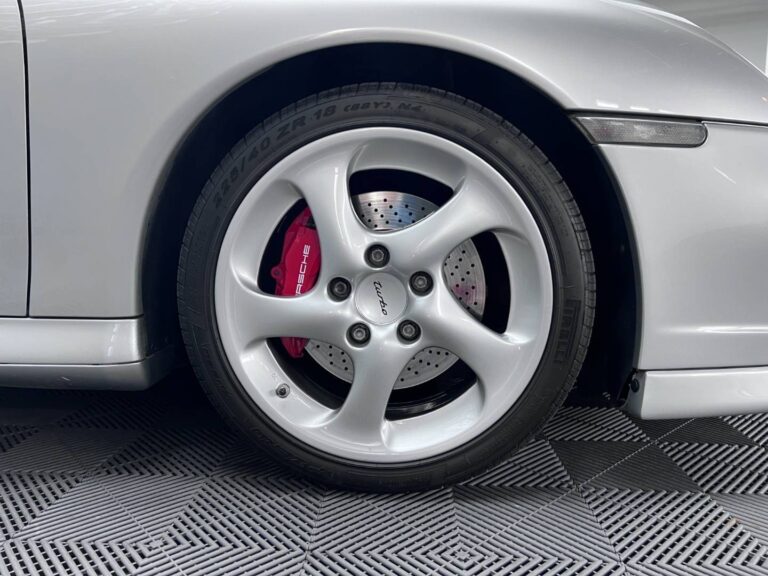 autobazar_0c8fe01287d7b3e4bafdadf924a93210