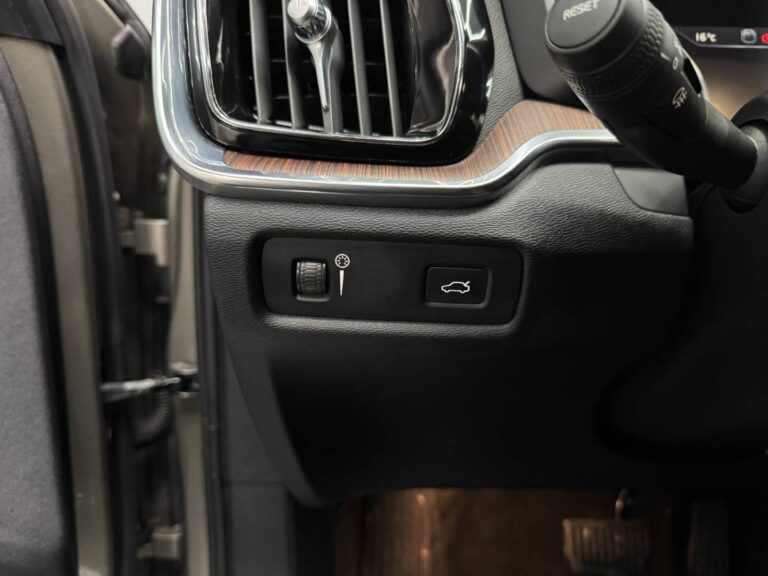 autobazar_2320f69fb906a14e65d2ea53986d97e1