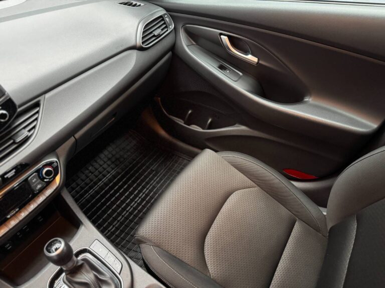 autobazar_8aae2f925992a246c1b8b115fc27a901