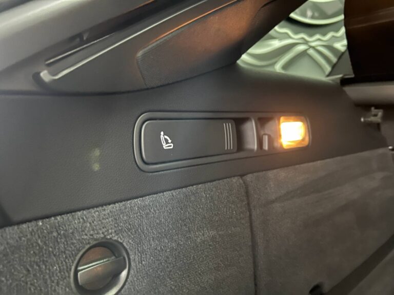 autobazar_bc8d8b01d2565ce71f8d1edd8bb7402e
