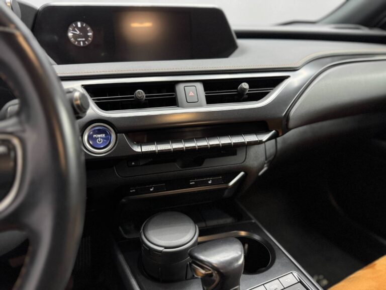 autobazar_e9cf70ee7e6b58d8e9e1a96f5cc08043