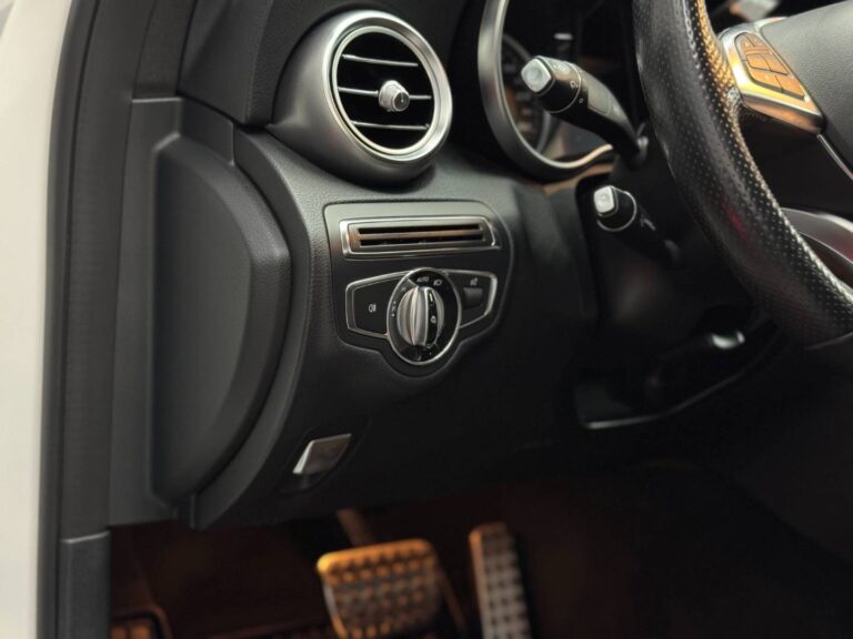autobazar_047edd48ece193ea6895539183954529