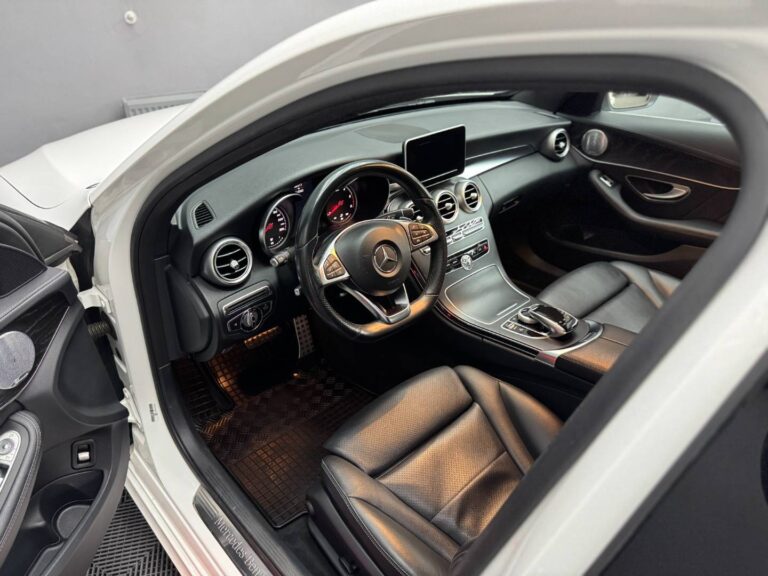 autobazar_dbe45f3ca2e261cb1352223fee3adfc4