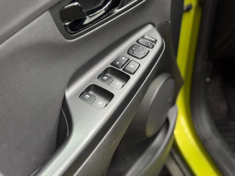 autobazar_e8e6d268edb9941bd41573bcd95aa4b3