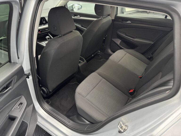 autobazar_eff2e320286c4208315648ad611106c9