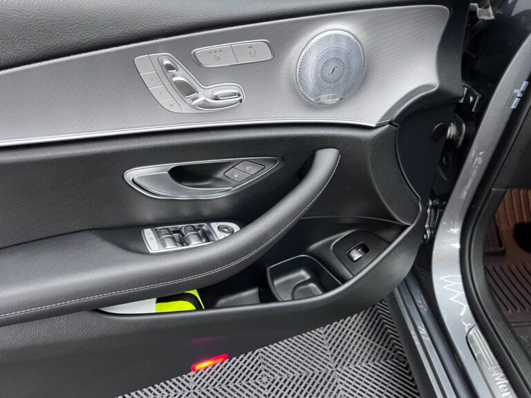 autobazar_054e8a09f720a9709342f07740da1865