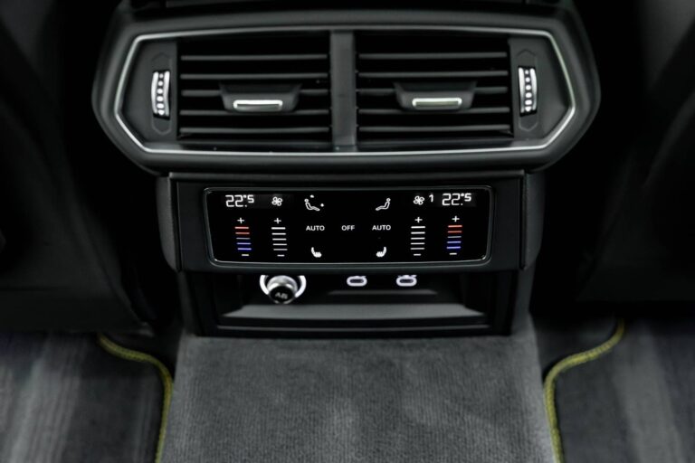 photo-1774143588