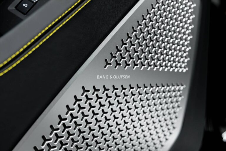 photo-1774258866