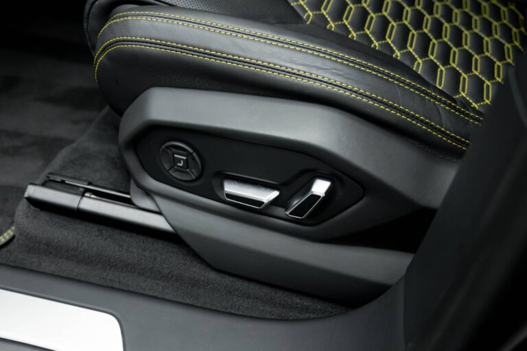 photo-1774333489