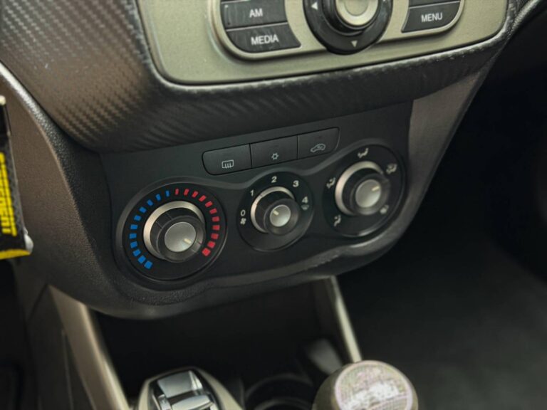 photo-1771671772