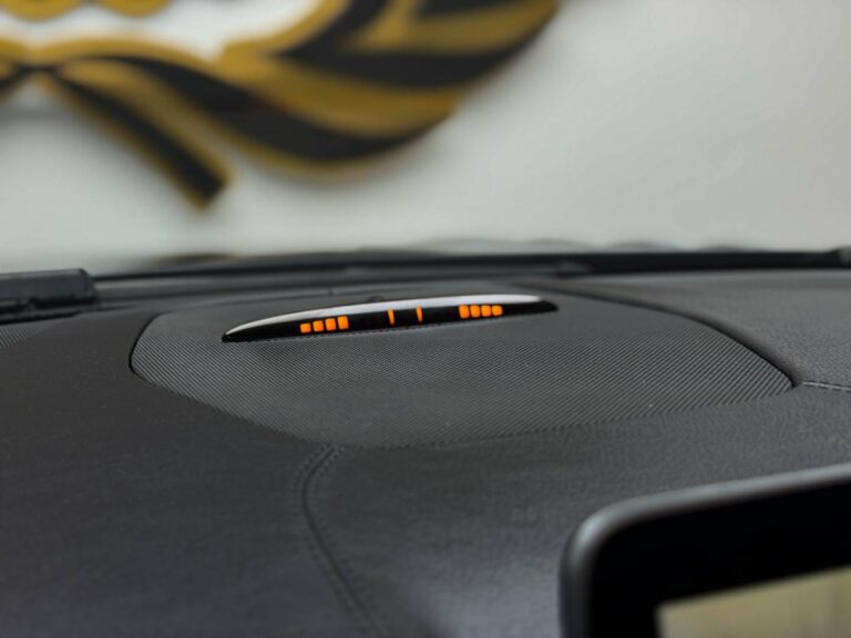 photo-1776074423
