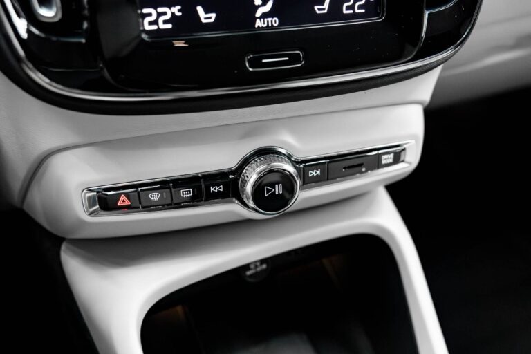 photo-1785664962