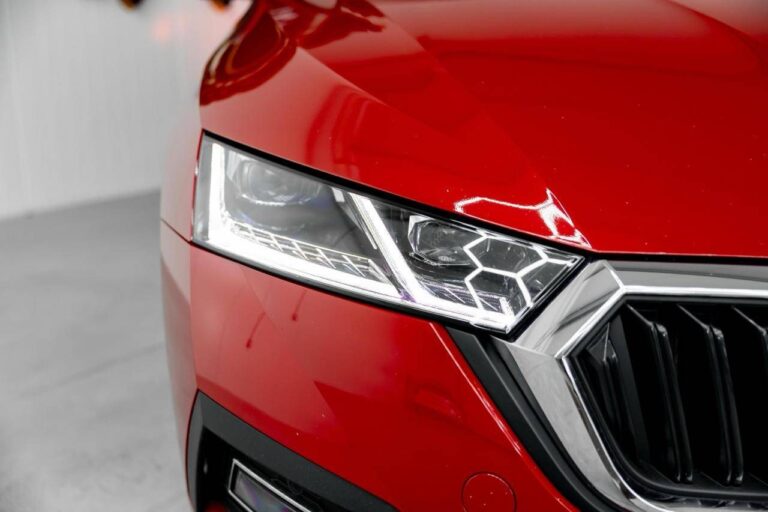 photo-1787824818